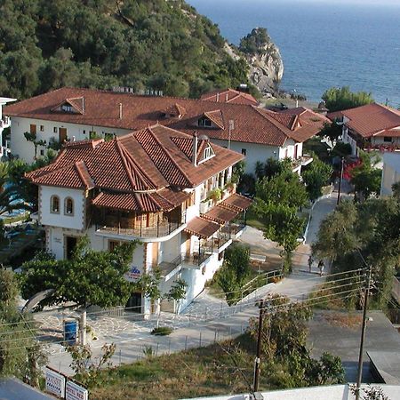 Hotel Oasis Parga Esterno foto