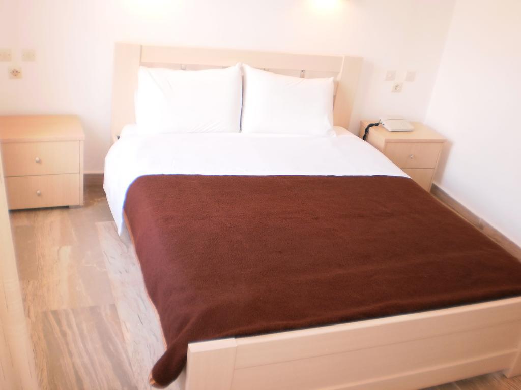 Hotel Oasis Parga Esterno foto