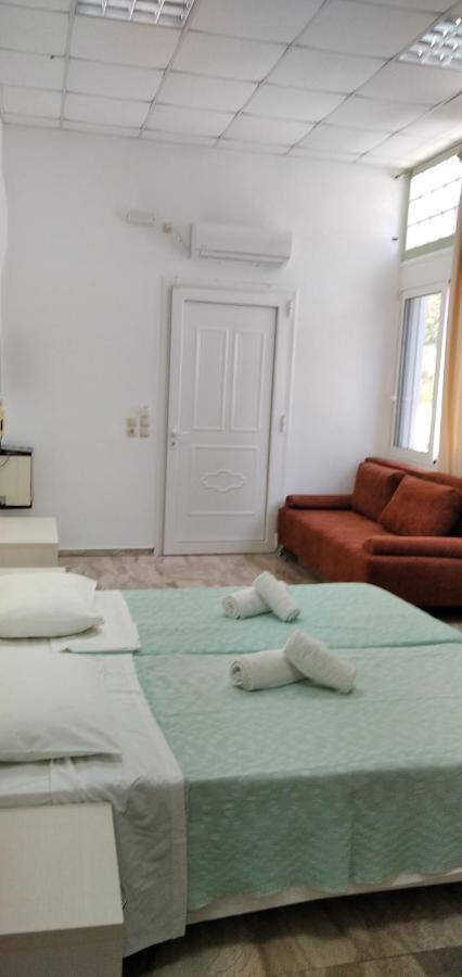Hotel Oasis Parga Esterno foto