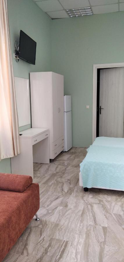 Hotel Oasis Parga Esterno foto