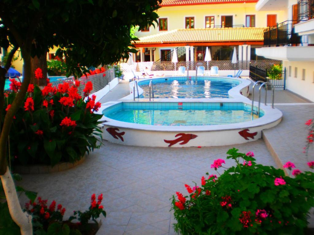 Hotel Oasis Parga Esterno foto