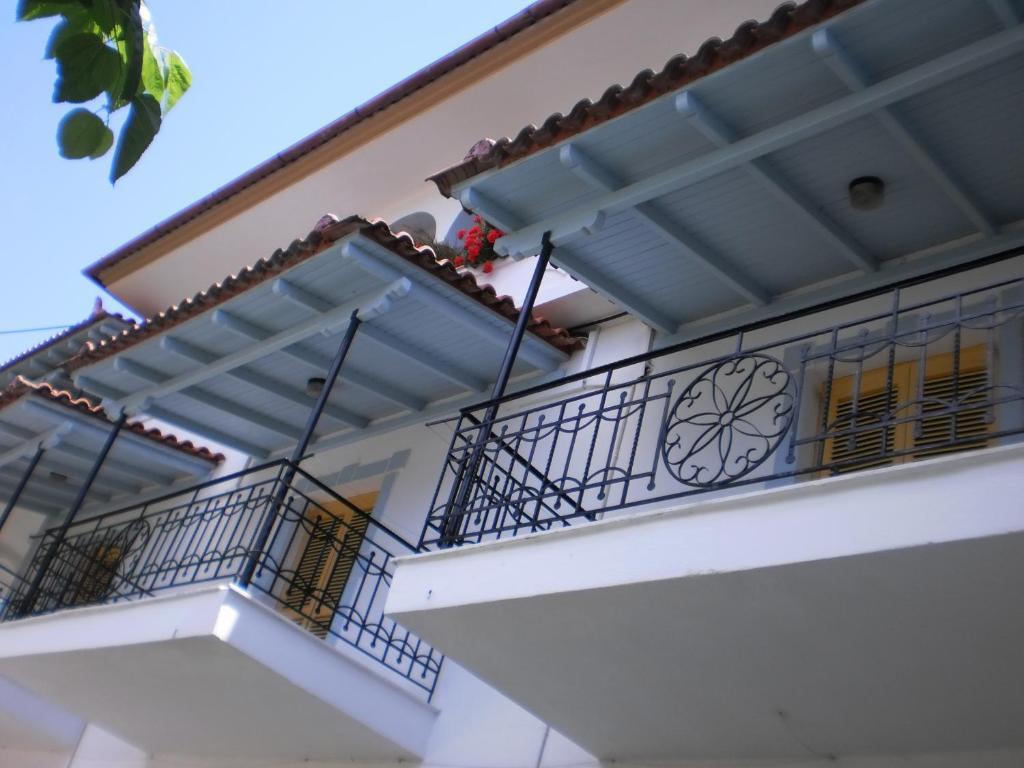 Hotel Oasis Parga Esterno foto